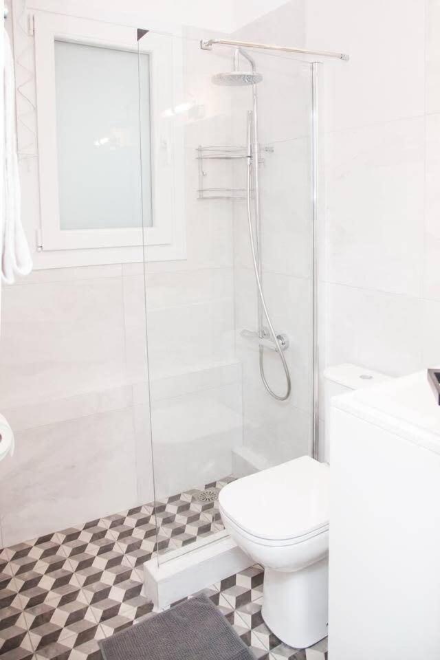 Fully Renovated, Modern Beauty In Central Athens! ภายนอก รูปภาพ