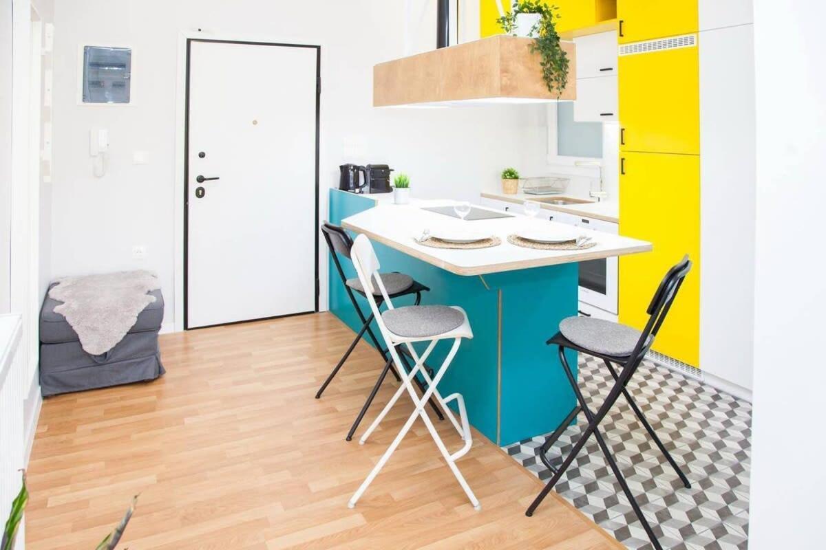 Fully Renovated, Modern Beauty In Central Athens! ภายนอก รูปภาพ