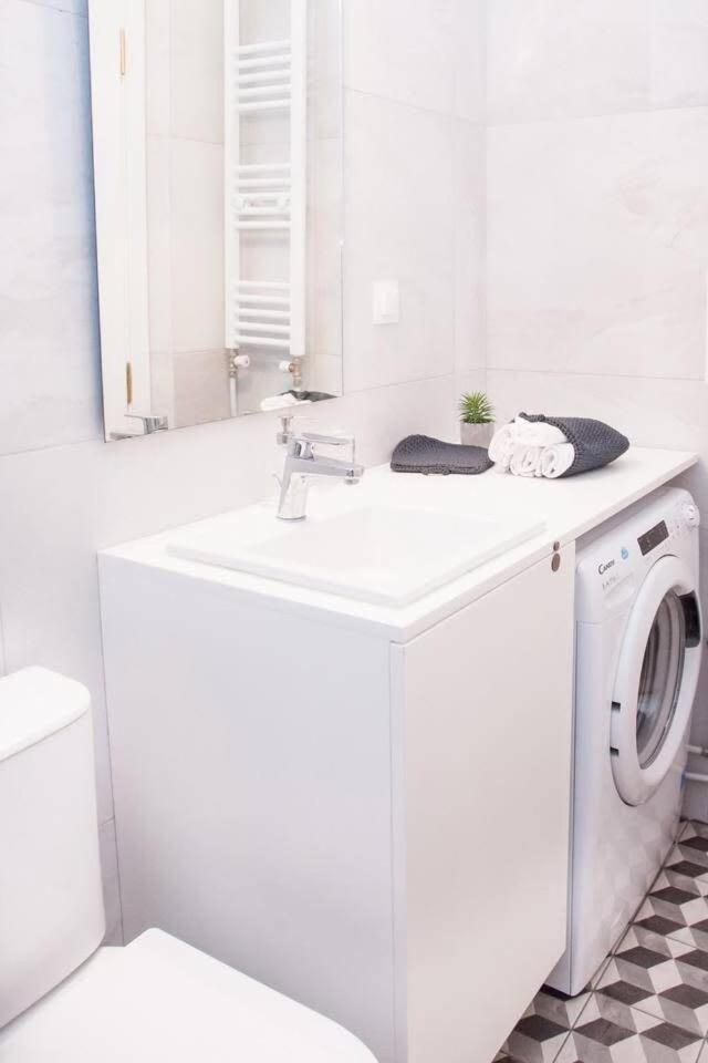 Fully Renovated, Modern Beauty In Central Athens! ภายนอก รูปภาพ